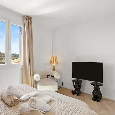 Luxe Flat St Tropez - By Maisons De Charloc Homes * Saint-Tropez